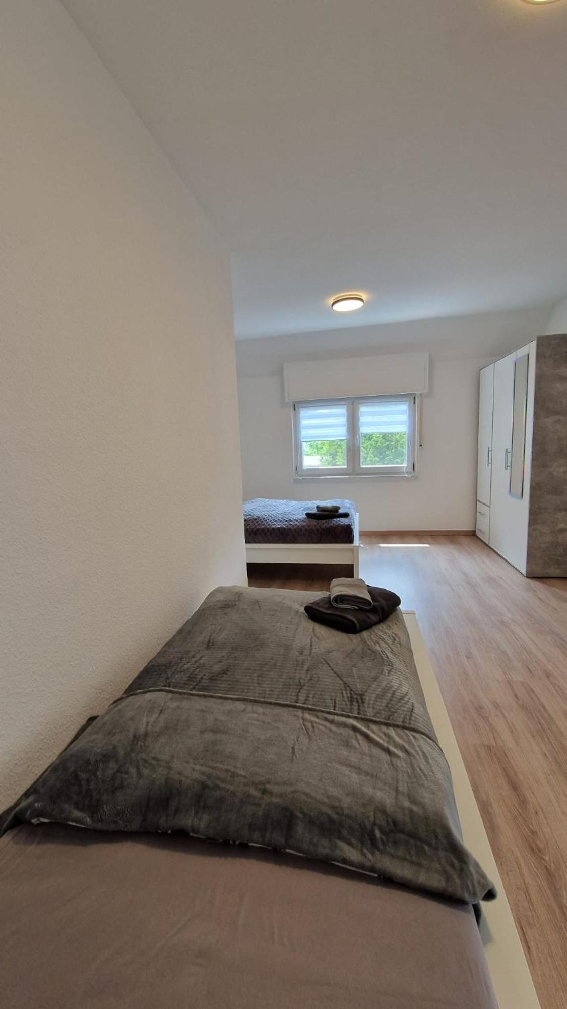 Tannenweg Iserlohn, Zentral - Parken - Kueche - Netflix - Prime Appartamento *