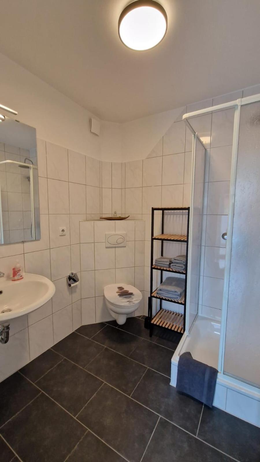 Apartment Tannenweg Iserlohn, Zentral - Parken - Kueche - Netflix - Prime *